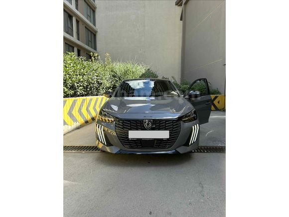 Peugeot e-208 GT 2025 Şubat Trafiğe Çıkışlı