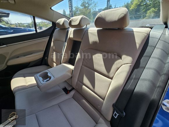 SMS MOTORS 2017 HYUNDAİ ELANTRA 1.6CRDI STYLE PLUS+GERİGÖRÜŞ