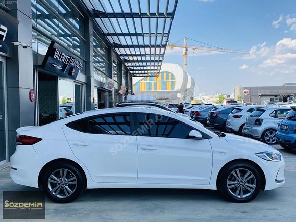 2017 HYUNDAİ ELANTRA 1.6 CRDİ STYLE PLUS BAKIMLI MASRAFSIZ
