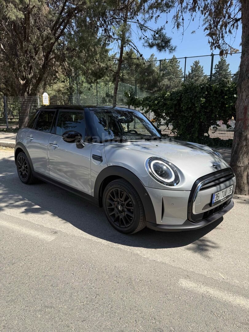 Sahibinden Mini Cooper 1.5 Signature 2024 Model 2