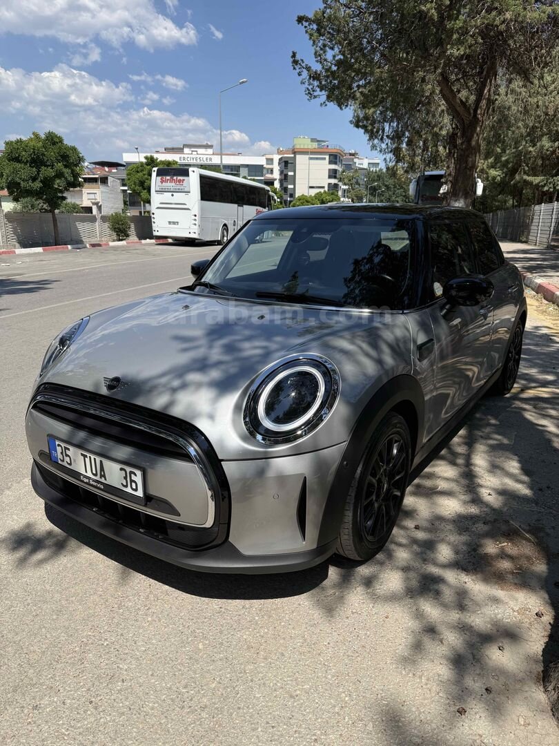 Sahibinden Mini Cooper 1.5 Signature 2024 Model 1