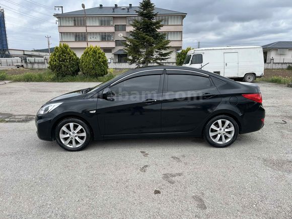 Sahibinden Hyundai Accent Blue 1.4 D-CVVT Mode Plus 2017 Model 