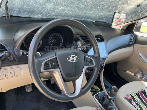 Sahibinden Hyundai Accent Blue 1.4 D-CVVT Mode Plus 2017 Model 