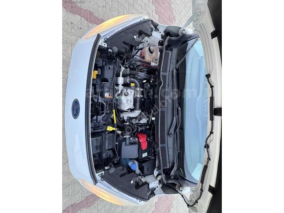 OTOMOBİL RUHSATLI 2018 MODEL 144bin KM BAĞAJ HARİÇ ORJİNAL