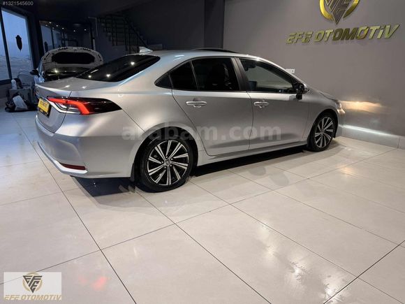 2022 TOYOTA COROLLA 1.5 FLMA X-PAC DEĞŞENSİZ SERVİS BAKIMLI