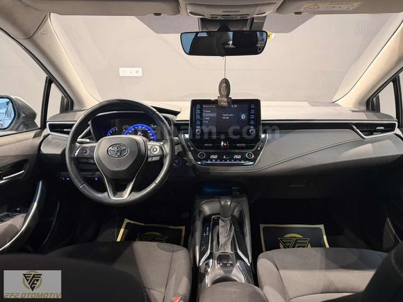 2022 TOYOTA COROLLA 1.5 FLMA X-PAC DEĞŞENSİZ SERVİS BAKIMLI