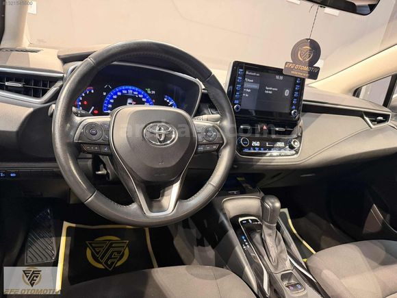 2022 TOYOTA COROLLA 1.5 FLMA X-PAC DEĞŞENSİZ SERVİS BAKIMLI