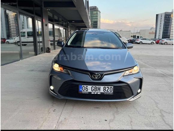 2022 COROLLA 1.5 FLAME X-PACK MULTIDRIVE S 46 BİN KM SUNROOF