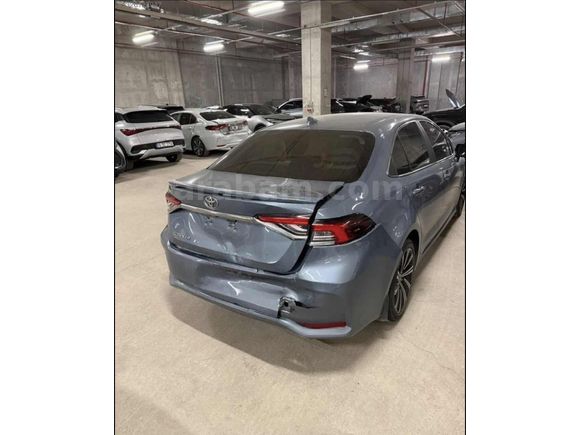 2022 COROLLA 1.5 FLAME X-PACK MULTIDRIVE S 46 BİN KM SUNROOF