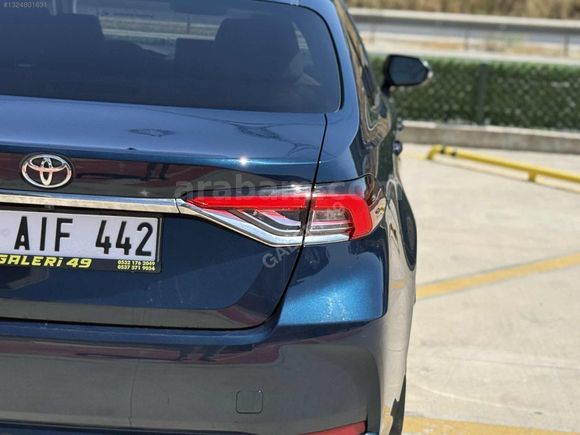 2023 MODEL TOYOTA COROLA 36 BİN KM DE EN FULU SUNROOFLU