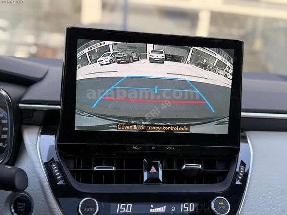 2023 MODEL TOYOTA COROLA 36 BİN KM DE EN FULU SUNROOFLU