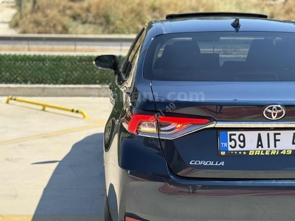 2023 MODEL TOYOTA COROLA 36 BİN KM DE EN FULU SUNROOFLU