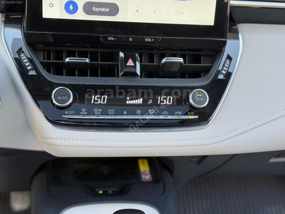 2023 MODEL TOYOTA COROLA 36 BİN KM DE EN FULU SUNROOFLU