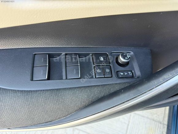 2023 MODEL TOYOTA COROLA 36 BİN KM DE EN FULU SUNROOFLU