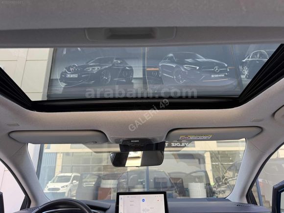 2023 MODEL TOYOTA COROLA 36 BİN KM DE EN FULU SUNROOFLU