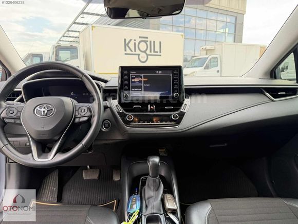 2021 COROLLA 1.5 FLAME X-PACK 44BİNKM HATASIZ BOYASIZ TRAMERSİZ