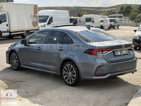 2021 COROLLA 1.5 FLAME X-PACK 44BİNKM HATASIZ BOYASIZ TRAMERSİZ
