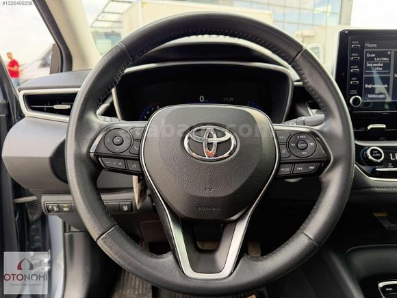 2021 COROLLA 1.5 FLAME X-PACK 44BİNKM HATASIZ BOYASIZ TRAMERSİZ
