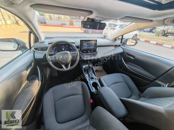 2022 Corolla 1.5 Flame-X-Pack - 48,000 Km'de-Servis Bakımlı