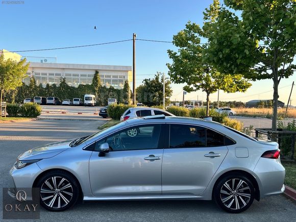 2022 COROLLA 1.5 FLAME X-PACK HATASIZ BOYASIZ KREDİ/VADE/TAKAS
