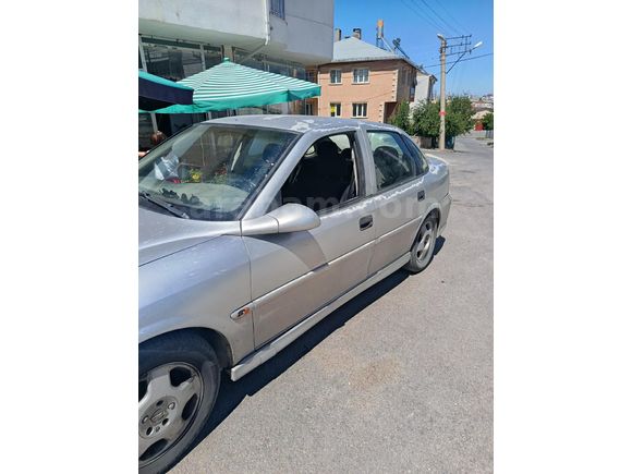 Sahibinden Opel Vectra 1.6 Comfort 2000 Model