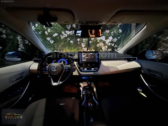 -64 KM DE 2022 MODEL TOYOTA COROLLA SERVİS BAKIMLI SANRUFLU