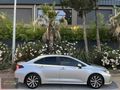 -64 KM DE 2022 MODEL TOYOTA COROLLA SERVİS BAKIMLI SANRUFLU