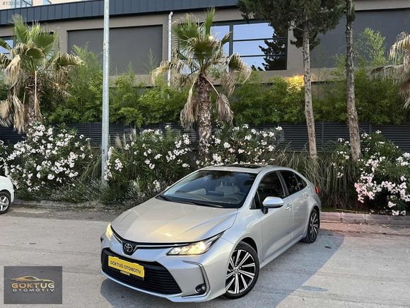 -64 KM DE 2022 MODEL TOYOTA COROLLA SERVİS BAKIMLI SANRUFLU