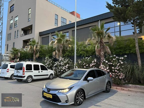 -64 KM DE 2022 MODEL TOYOTA COROLLA SERVİS BAKIMLI SANRUFLU