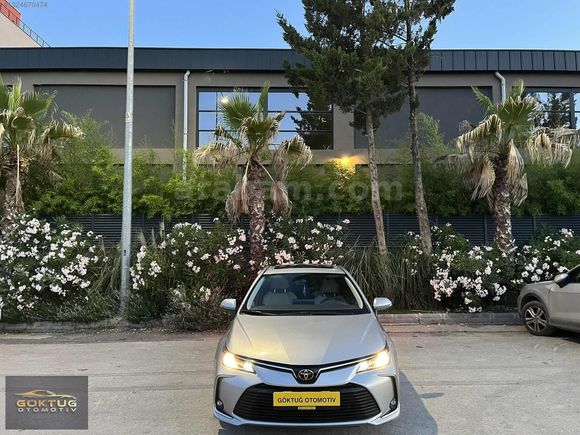 -64 KM DE 2022 MODEL TOYOTA COROLLA SERVİS BAKIMLI SANRUFLU