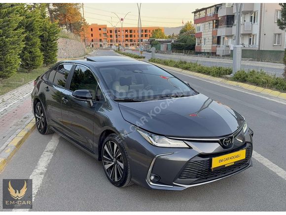 2025 TOYOTA COROLLA 1.5 FLAME X-PACK/HATASIZ/FUUL DONANIM