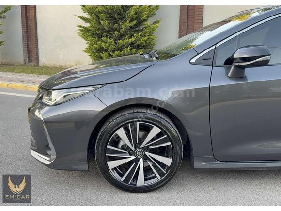 2025 TOYOTA COROLLA 1.5 FLAME X-PACK/HATASIZ/FUUL DONANIM
