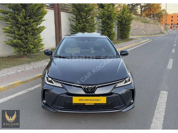 2025 TOYOTA COROLLA 1.5 FLAME X-PACK/HATASIZ/FUUL DONANIM