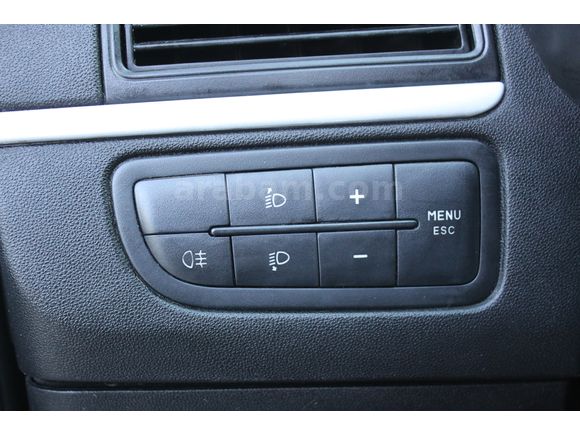 2011 MODEL HATASIZ DEĞİŞENSİZ 1.3 MULTİJET LİNEA 216.000 KM...!!