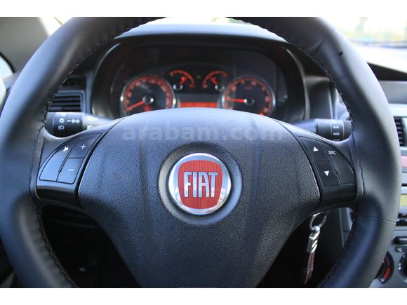 2011 MODEL HATASIZ DEĞİŞENSİZ 1.3 MULTİJET LİNEA 216.000 KM...!!