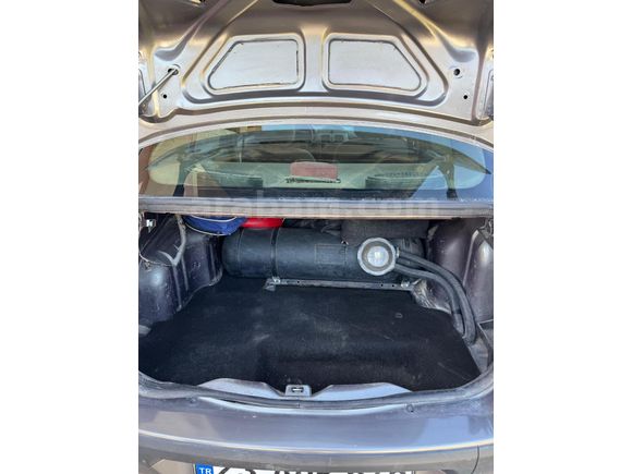 Sahibinden Renault Clio 1.4 Expression 2004 Model