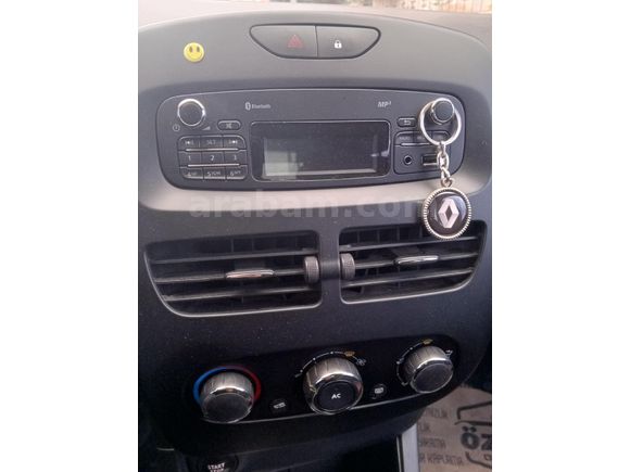 Sahibinden Renault Clio 1.2 Joy 2014 Model  85.500 km Kırmızı