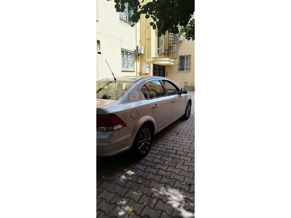 İLK SAHİBİNDEN Opel Astra 1.6 Enjoy Plus 2011 Model