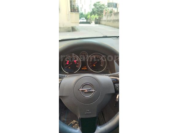 İLK SAHİBİNDEN Opel Astra 1.6 Enjoy Plus 2011 Model