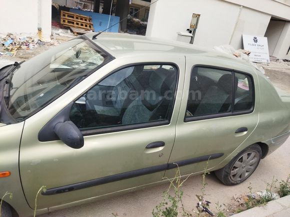 Sahibinden Renault Clio 1.4 Authentique 2002 Model
