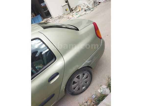 Sahibinden Renault Clio 1.4 Authentique 2002 Model