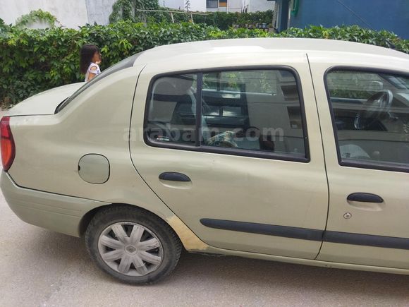 Sahibinden Renault Clio 1.4 Authentique 2002 Model