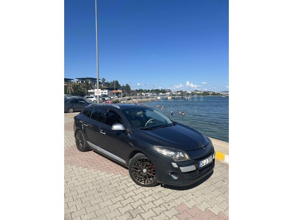 Hatasız kazasız megane sport tourer