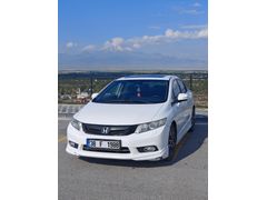 Sahibinden Honda Civic 1.6i VTEC Black Edition 2015 Model Kayseri 90.000 km Beyaz
