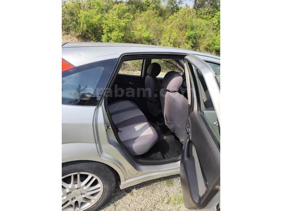 Sahibinden Ford Focus 1.6 Ghia 2004 Model