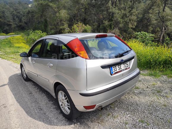 Sahibinden Ford Focus 1.6 Ghia 2004 Model