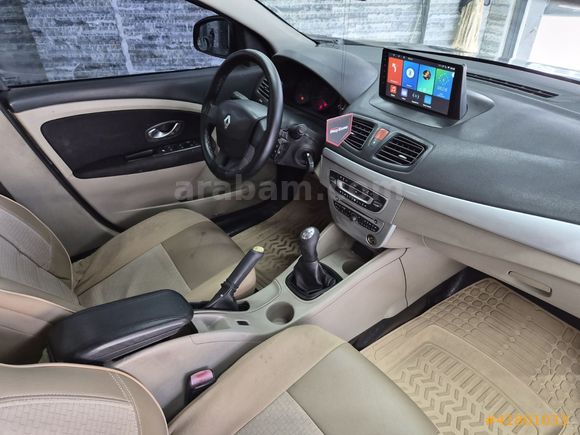 2010 FLUENCE BAKIMLI DOLU PAKET TAKAS OLUR