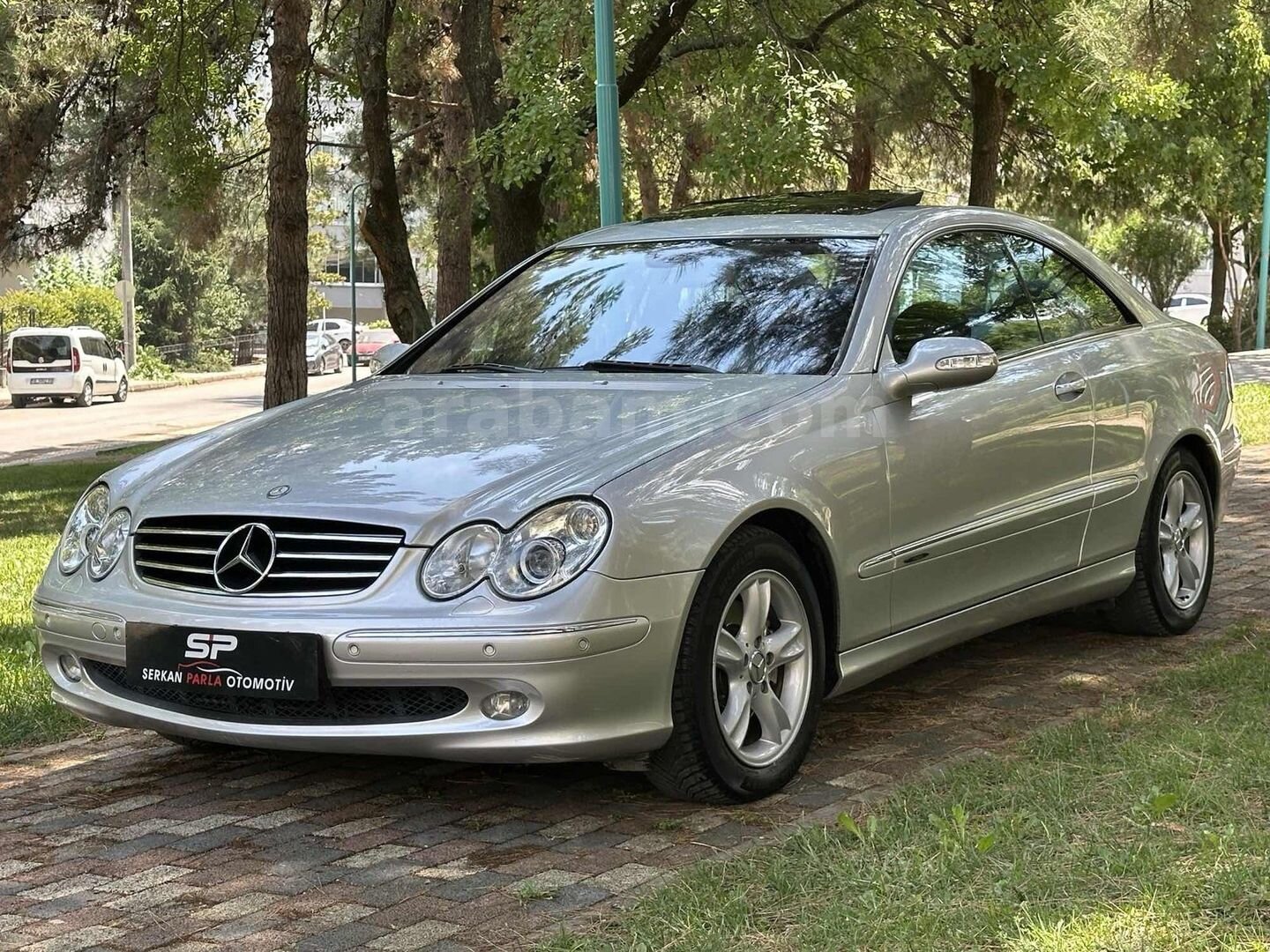 Galeriden Mercedes - Benz CLK 240 Avantgarde 2002 Model Bursa 228.000 km Gri 7