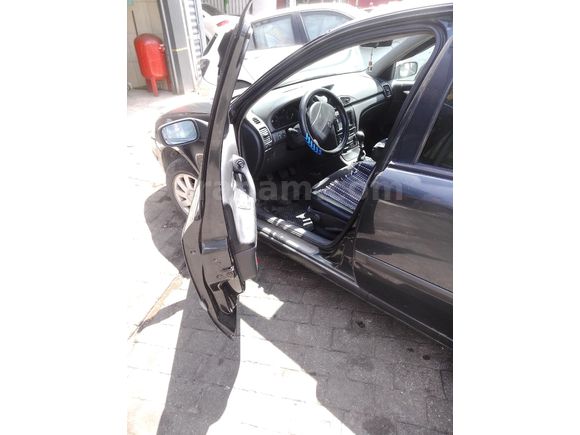 Sahibinden Renault Laguna 1.9 dCi Privilege 2005 Model