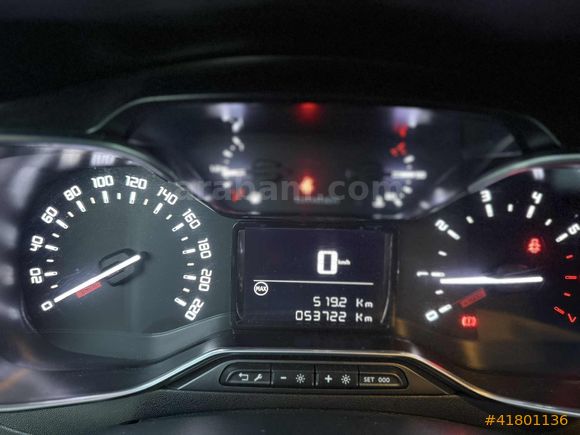 GERÇEK OTO'DAN 2024 CİTROEN C3 1.2 PURETECH FEEL BOLD